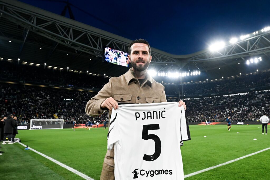 Pjanić / Platforma X