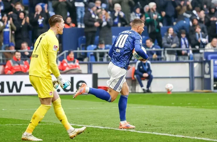 Dzeko / Platforma X Schalke 04