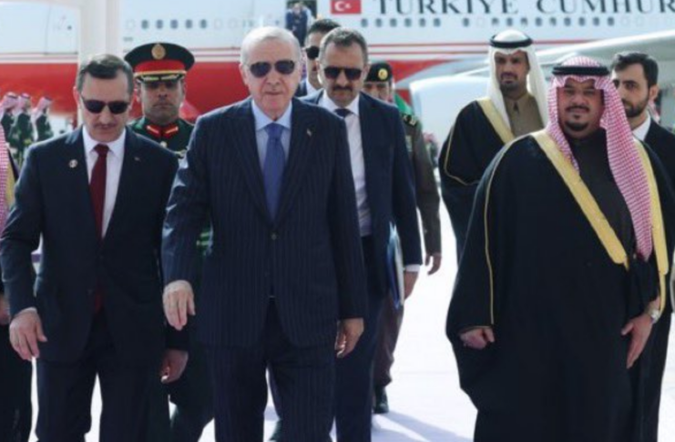 Erdogan sa delegacijom / Platforma X