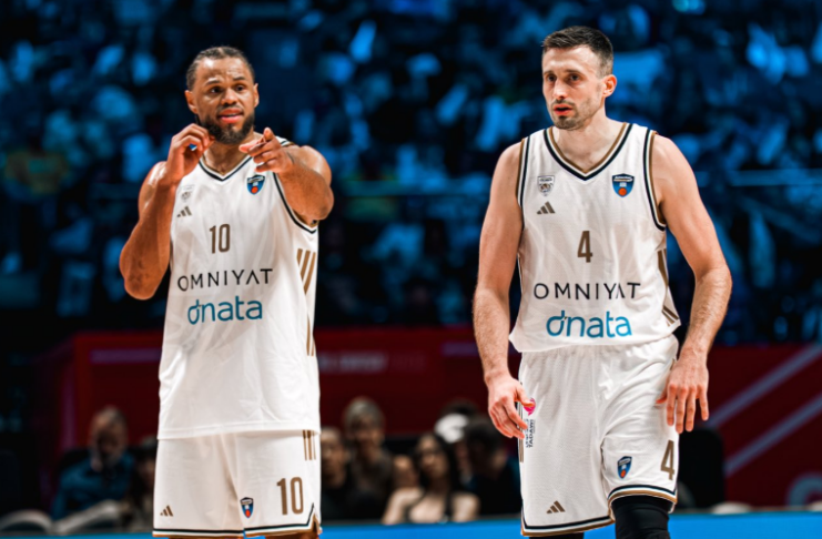 Foto s utakmice / Dubai Basketball Platforma X