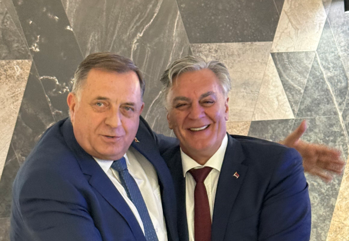 Dodik i Karan / Platforma X