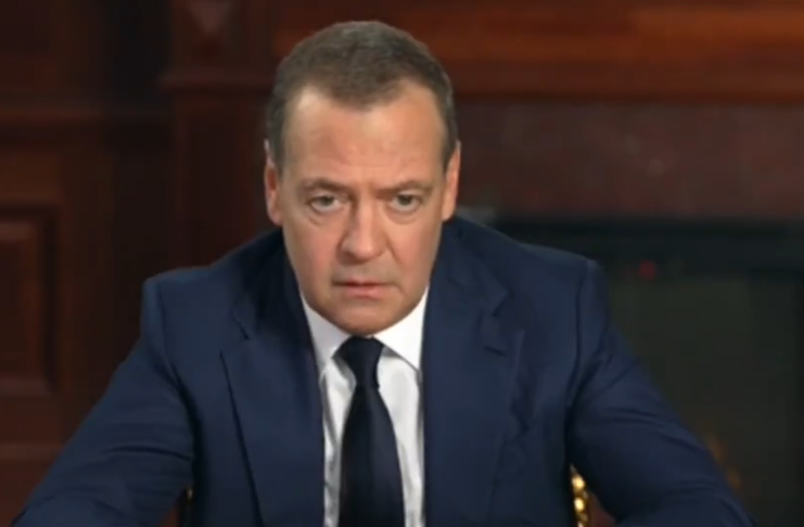 Medvedev / Screenshot Platforma X
