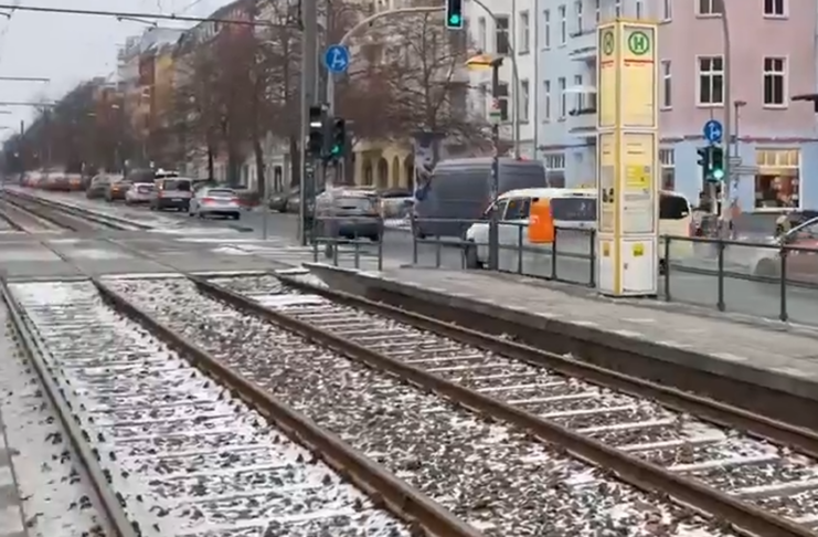 Stanica u Njemačkoj / Platforma X Screenshot