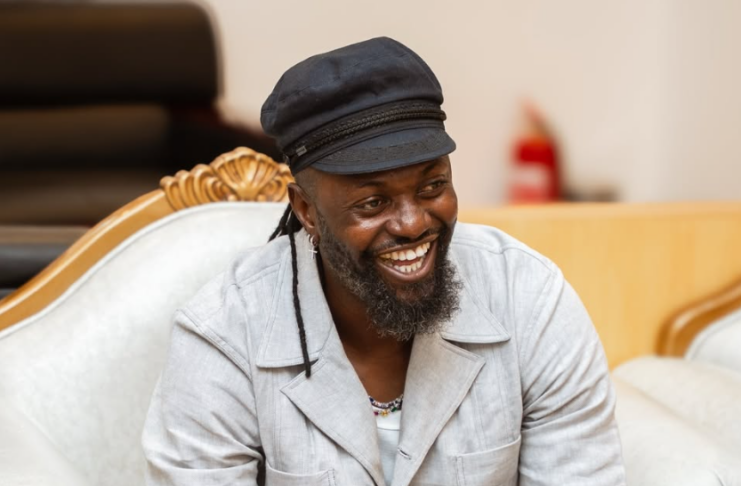 Emmanuel Adebayor / Instagram