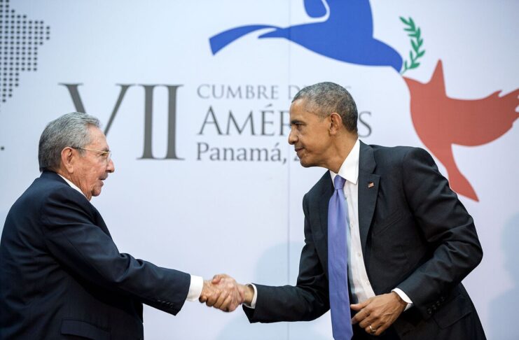 Castro i Obama / Wiki